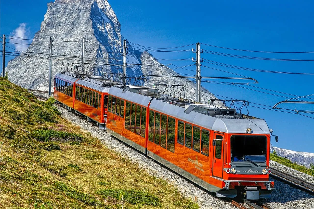 高奈葛拉特鐵路・攬盡馬特洪峰壯麗美景